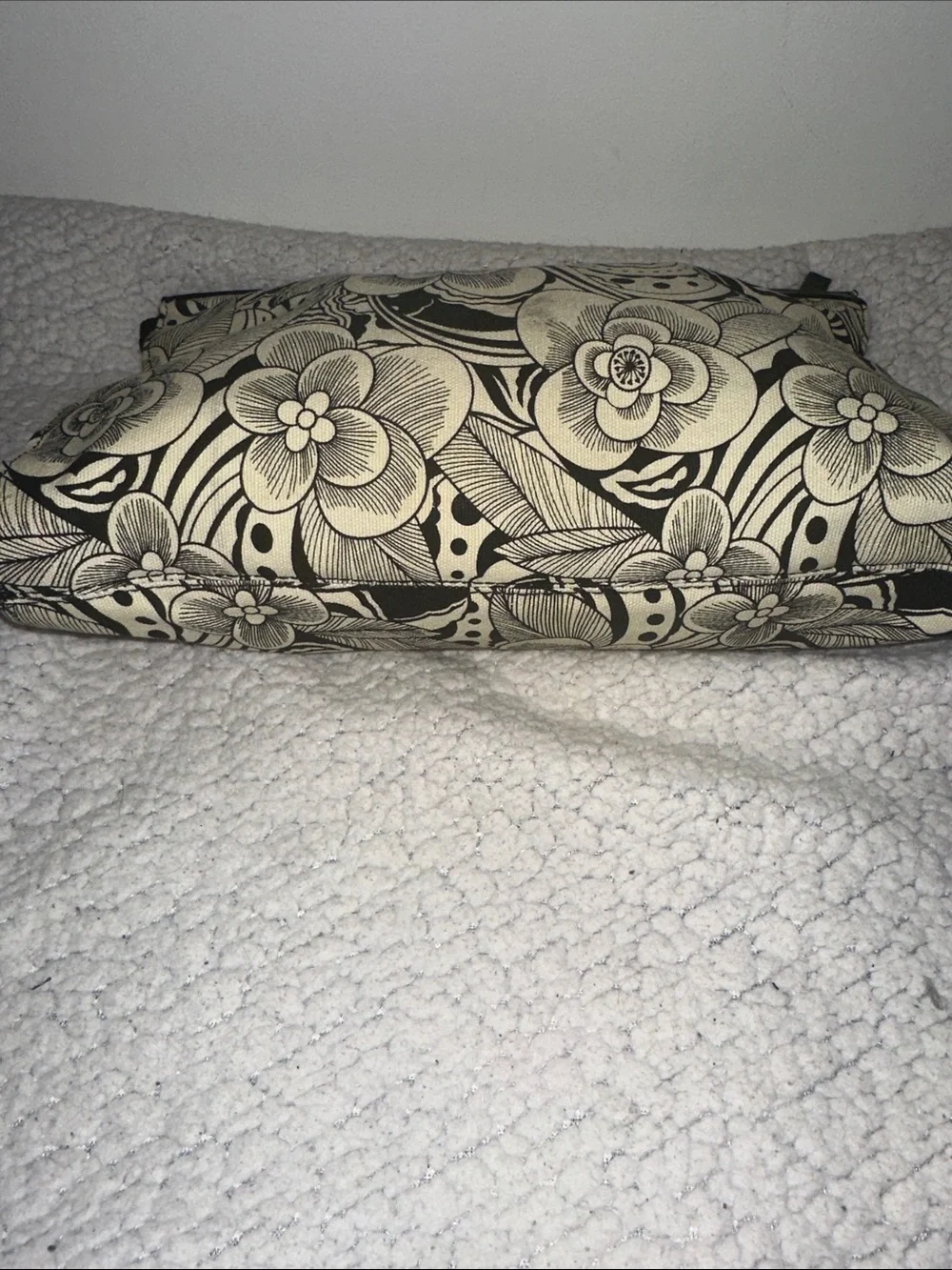 Reaction Kenneth Cole Floral Canvas Toiletry Bag
